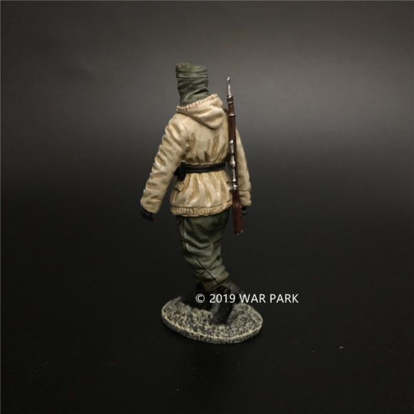 KH072 German Soldier is Marching with 98k A - Image 3