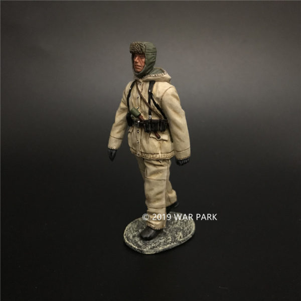 KH073 German Soldier is Marching with 98k B - Image 2