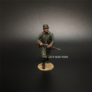 1/30 German Soldier with Gun Figure WWII Military War Park Collection KH019 