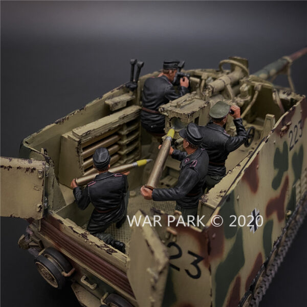 AX010 Sd.Kfz.164 Nashorn 525th Heavy Anti-Tank Battalion No.223 1944 - Image 12