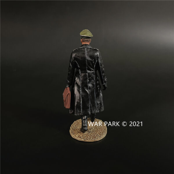 NO014 One Eyed Wehrmacht Officer with a Bag - Image 3