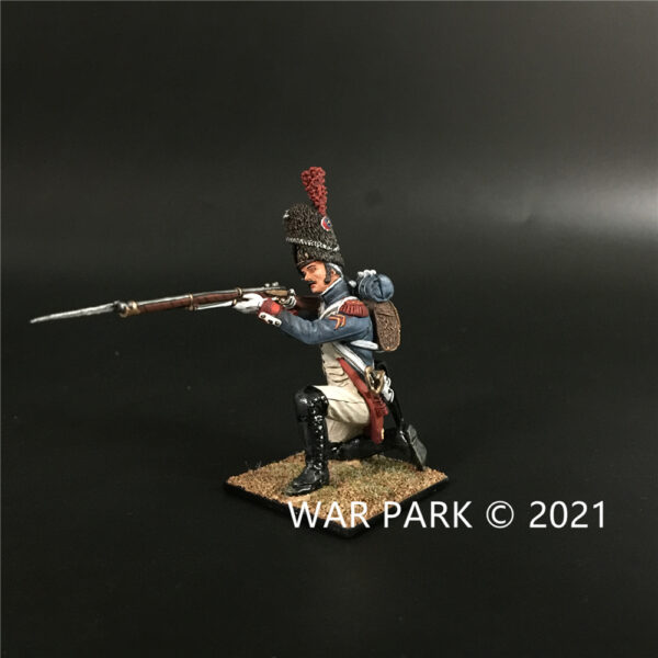 NP009 Old Guard Grenadier Kneeling Firing - Image 2