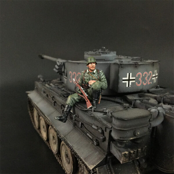 KU081 Wehrmacht Tank Rider with 98k rifle 1# - Image 3