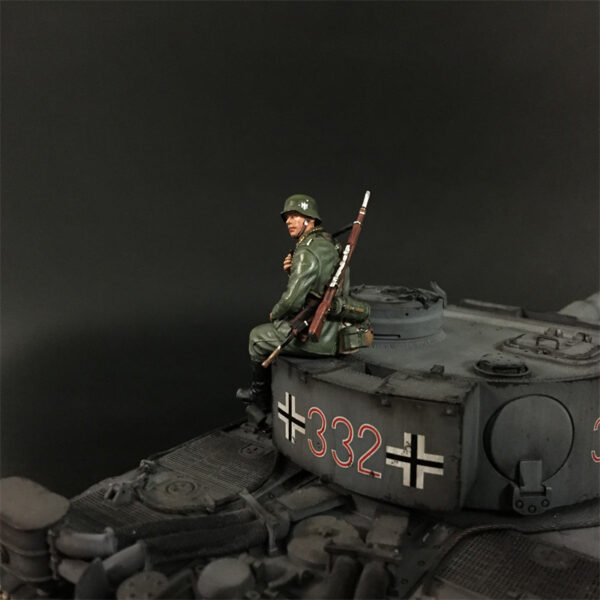 KU082 Wehrmacht Tank Rider with 98k rifle 2# - Image 3