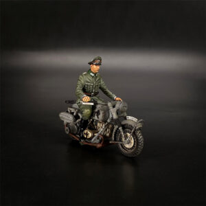 WAR PARK MINIATURES WHERMACHT OFFICER RIDING MOTORCYCLE