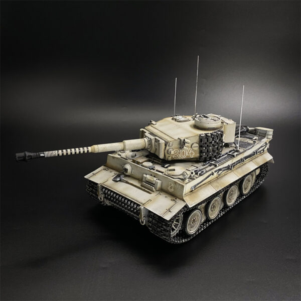 AX018 S04 Wittmann's Command Tiger Tank - Image 2