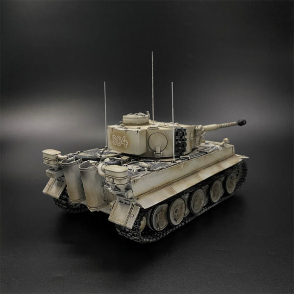 AX018 S04 Wittmann's Command Tiger Tank - Image 5