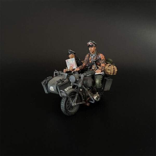 KU105 Waffen SS R75 Motorcycle with Sidecar C - Image 3