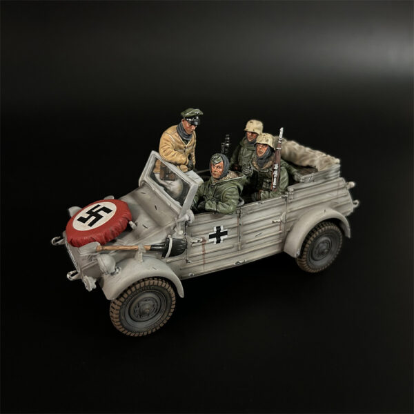 KH090 Winter Type 82 Kübelwagen with 4 Crews