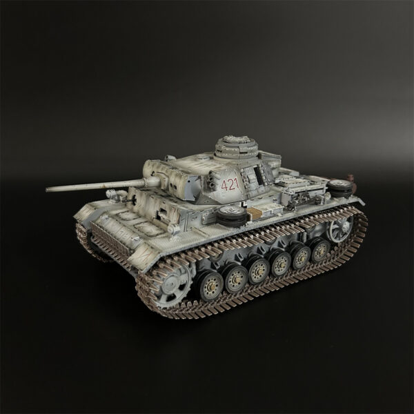 AX028 German Winter Panzer III Ausf M wih Winterketten