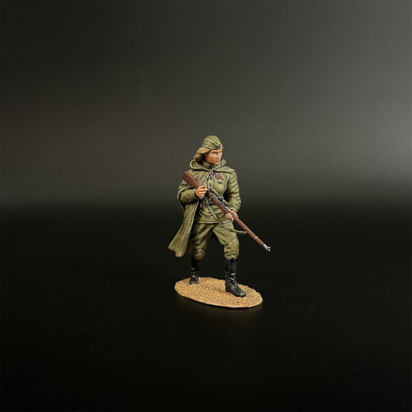 RA011 Red Army Woman Sniper Wearing a Cloak