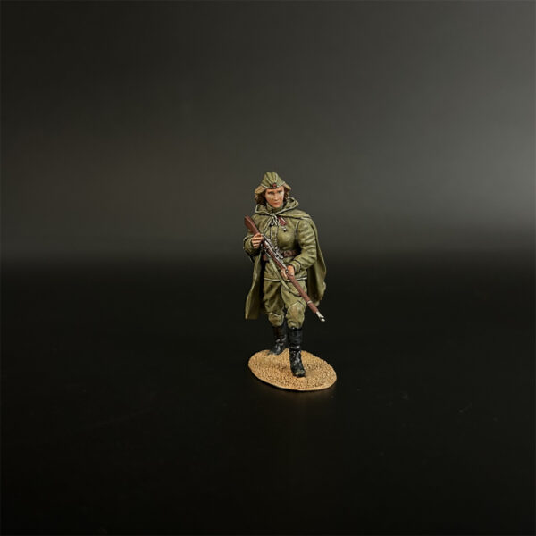 RA011 Red Army Woman Sniper Wearing a Cloak - Image 3