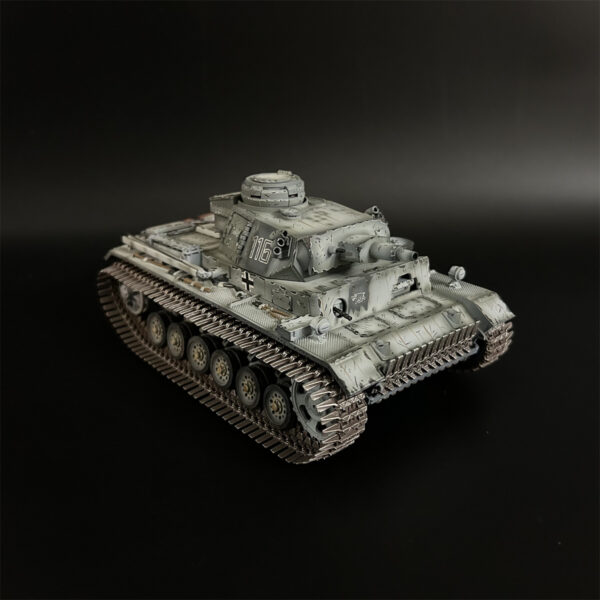 AX029 German Winter Panzer III Ausf N wih Winterketten - Image 3