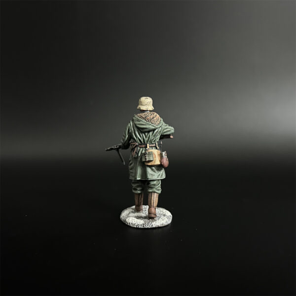 KH092 LSSAH MG42 Gunner Marching in Green Coat - Image 5