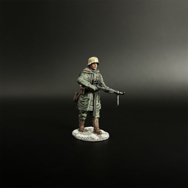 KH092 LSSAH MG42 Gunner Marching in Green Coat