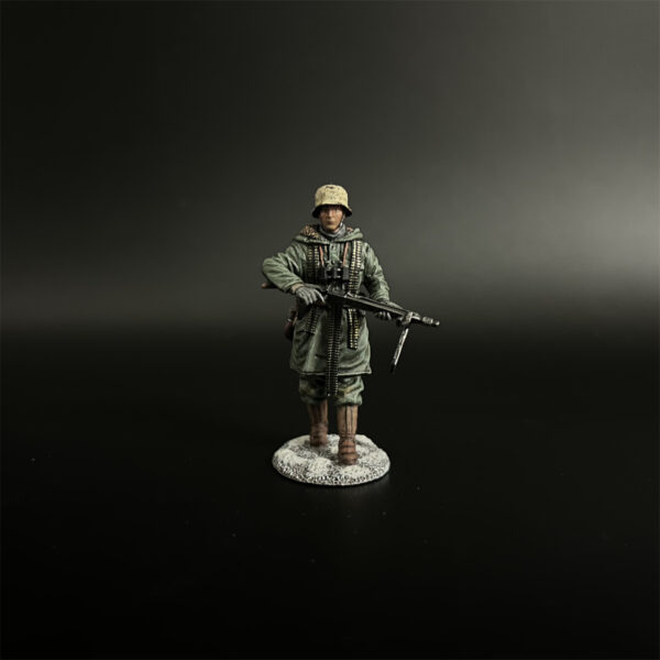 KH092 LSSAH MG42 Gunner Marching in Green Coat - Image 2