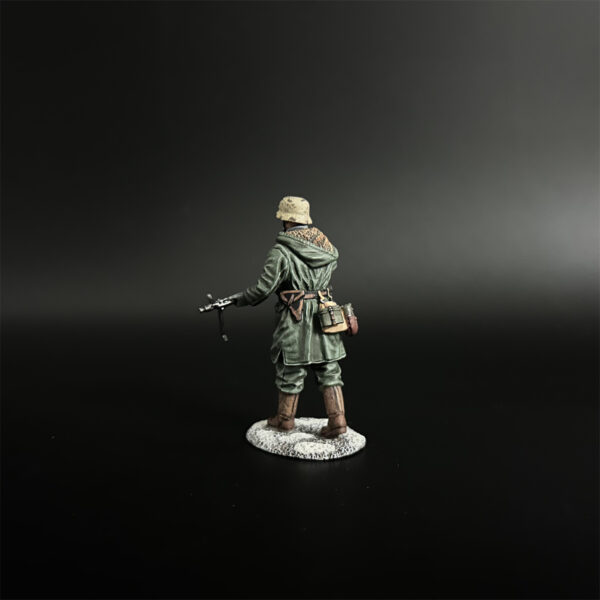 KH092 LSSAH MG42 Gunner Marching in Green Coat - Image 3