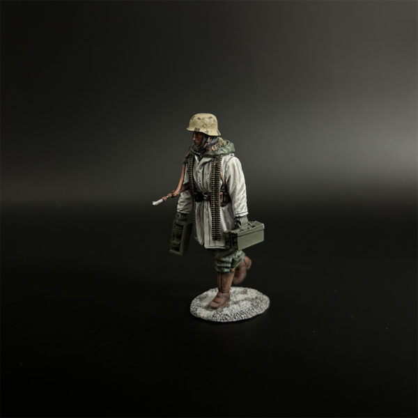 KH097 LSSAH Rifleman Marching with Ammunition Supply - Image 3