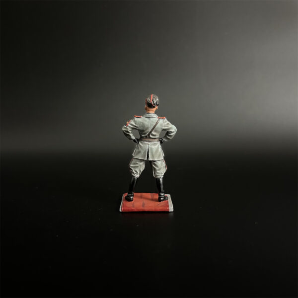 FH003 Mussolini with His Waist Inserted - Image 6