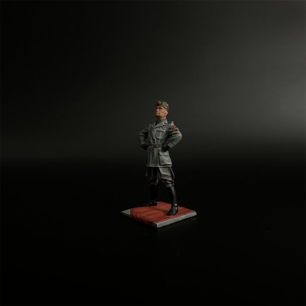 FH003 Mussolini with His Waist Inserted - Image 3