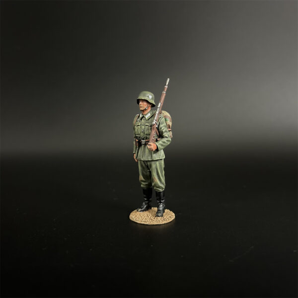 KU129 Wehrmacht Rifleman Carrying Backpack - Image 2