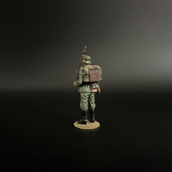 KU129 Wehrmacht Rifleman Carrying Backpack - Image 3