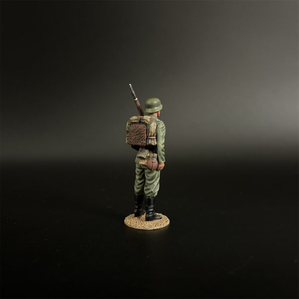 KU129 Wehrmacht Rifleman Carrying Backpack - Image 4