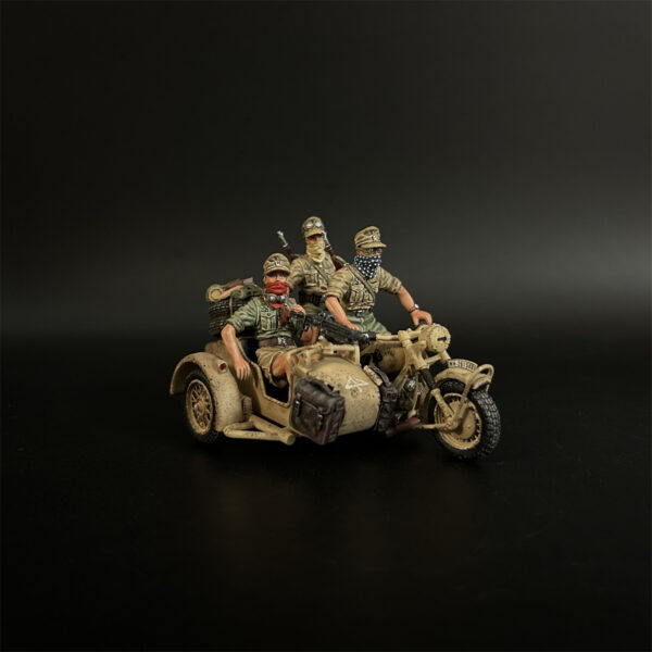 AK005 DAK R75 Motorcycle with Sidecar - Image 3