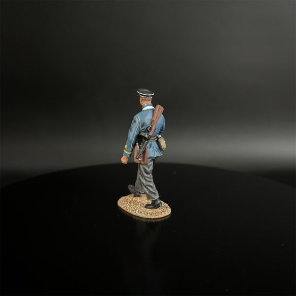 RA018 Soviet Naval Infantry Officer - Image 2