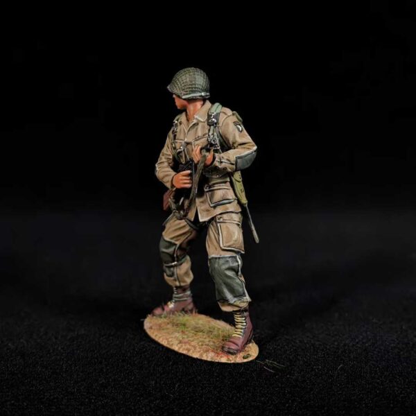 US001 The US Army 101st Airborne “Big Guy” - Image 4