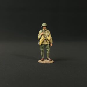 AK028 DAK MP40 Gunner Carrying Grenades